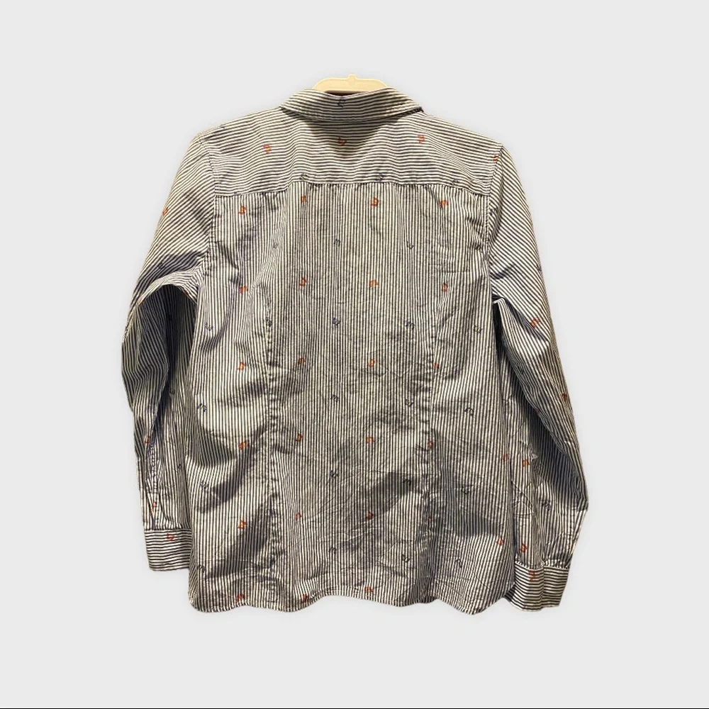 Talbots🦋 button down Large - Picture 2 of 6